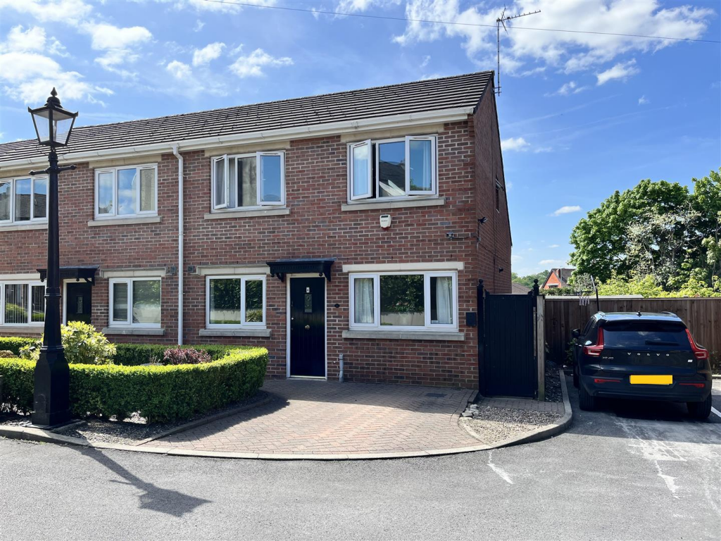 Main image of property: Crawford Mews, Ashton-Under-Lyne