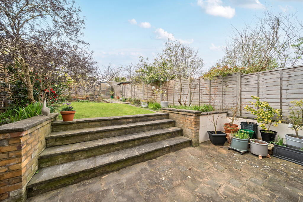 Main image of property: Rosebery Road, London, N10