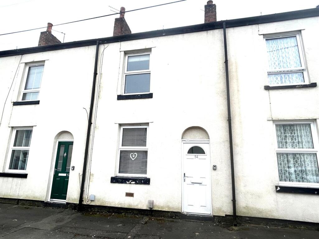 2-bed terraced on Crooke Road, Standish Lower Ground, £135,000