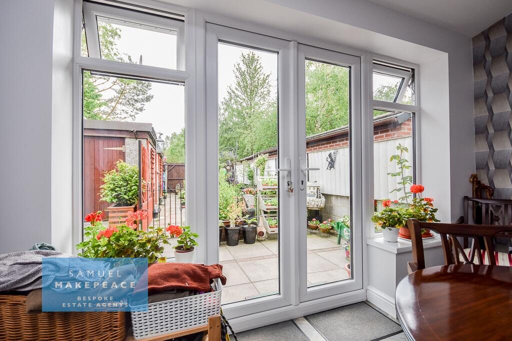 House in Newcastle-under-Lyme, Trubshaw, Kidsgrove - More