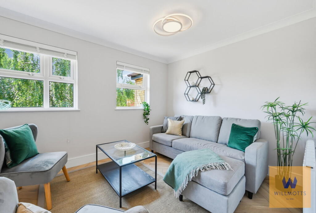 Main image of property: Chiswick,London, W4 5DF