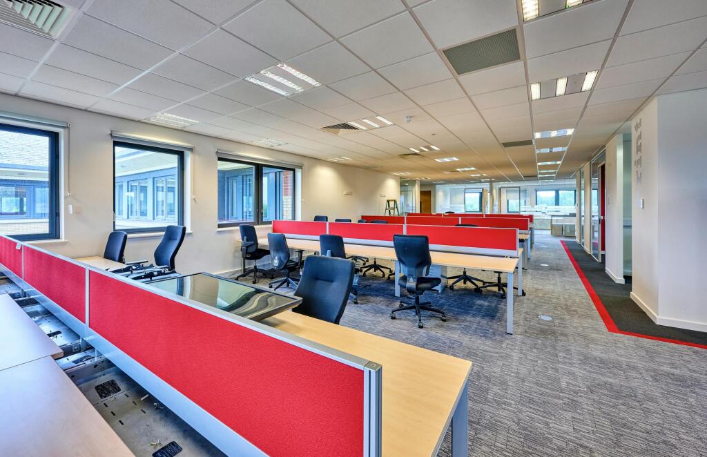 2500 The Crescent Office Space 1.jpg