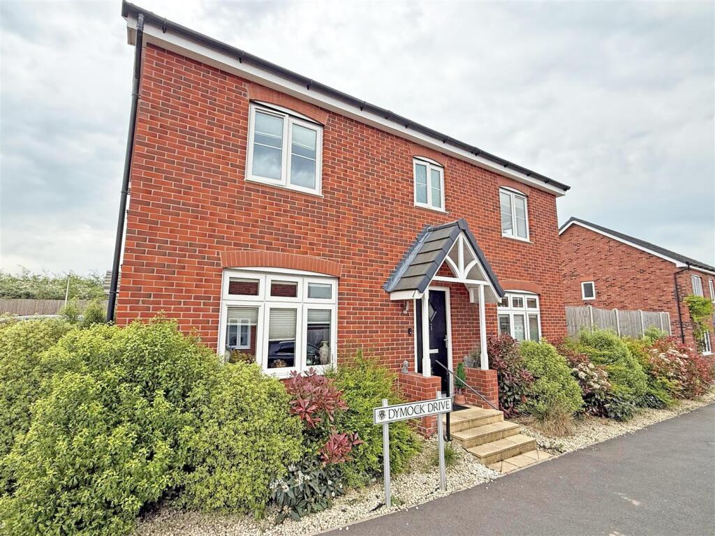 3-bed detached on Dymock Drive, Shrewsbury, £349,950