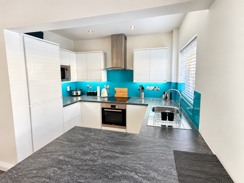 House in Wirral, Liverpool City Region - View 5