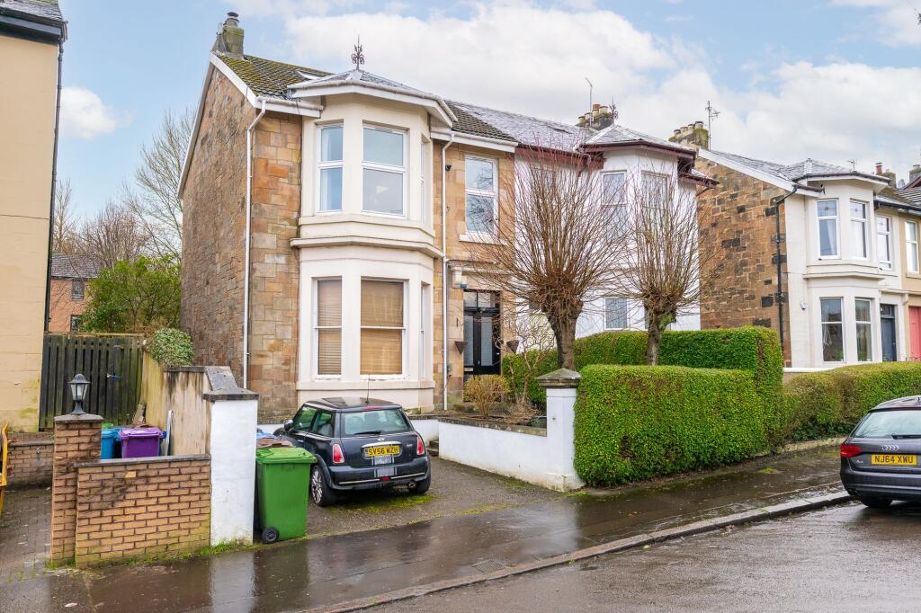 Main image of property: Myrtle Park, Glasgow, G42