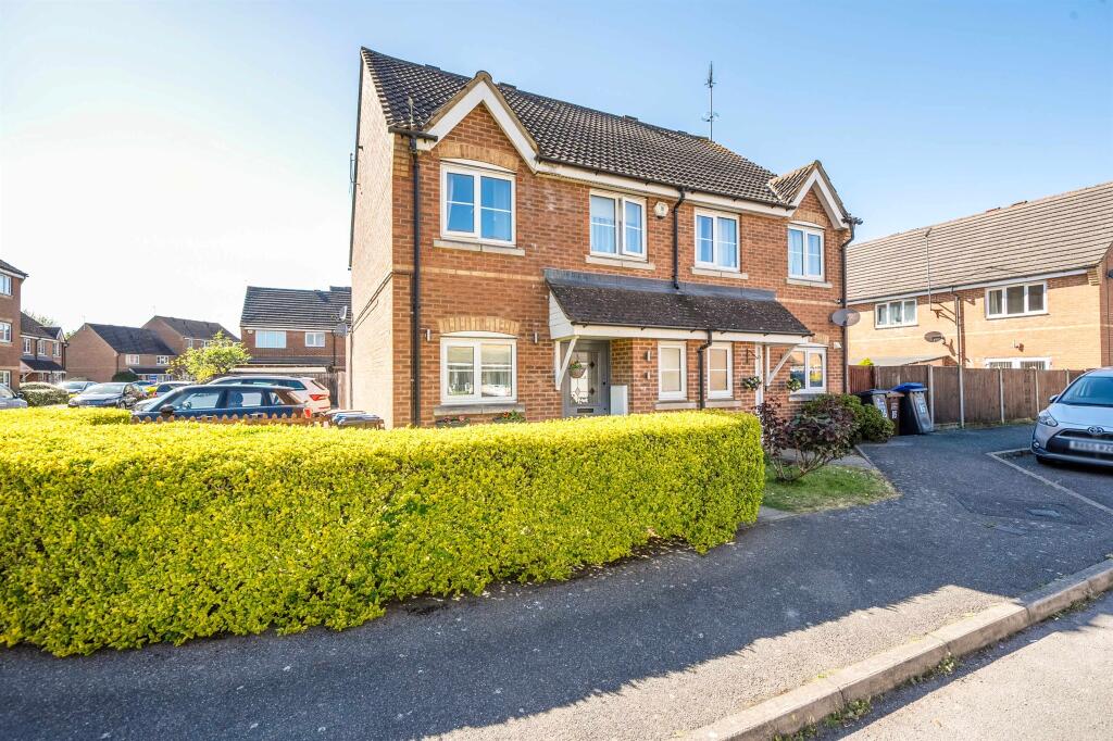 Main image of property: Gorseway, Hatfield