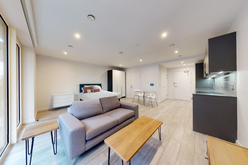 Main image of property: Park Central East