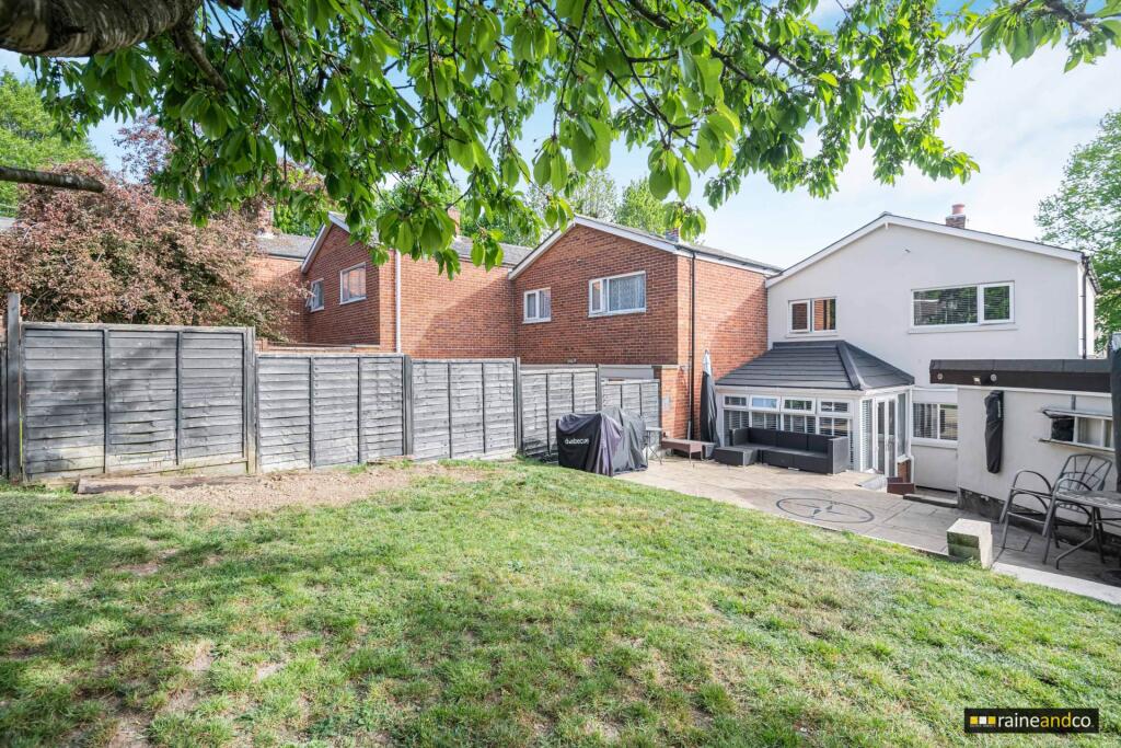 Additional image 6 of Robins Way, Hatfield