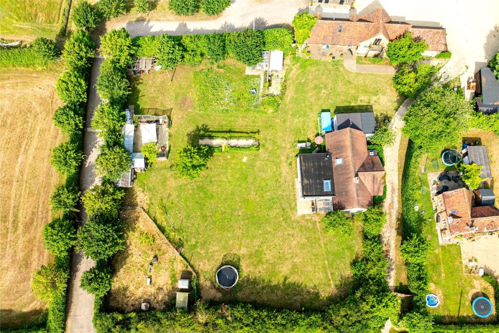 Main image of property: Worminghall Road, Oakley, Aylesbury, Buckinghamshire, HP18