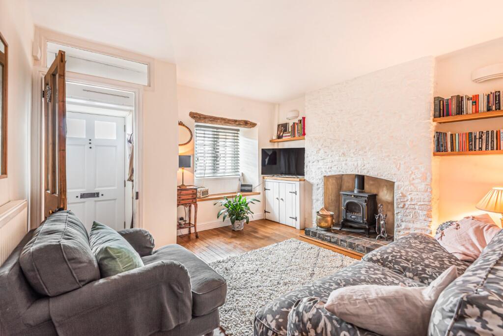 House in Cotswold, Tetbury - More