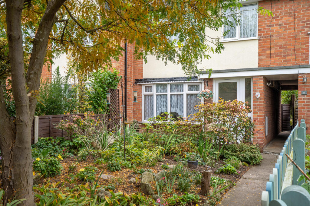 3-bed other on Springfield Close, York, £250,000