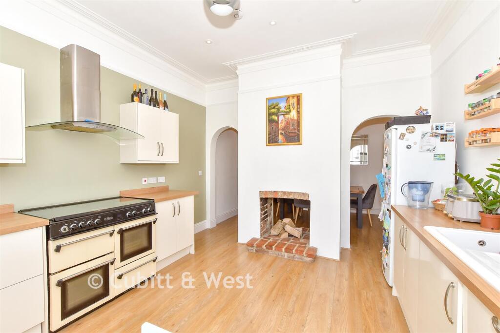 Main image of property: Oriel Road, Portsmouth, Hampshire