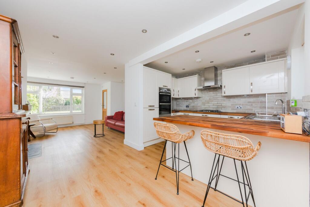 3-bed semi-detached on Mill Road, Ringmer, BN8, £450,000
