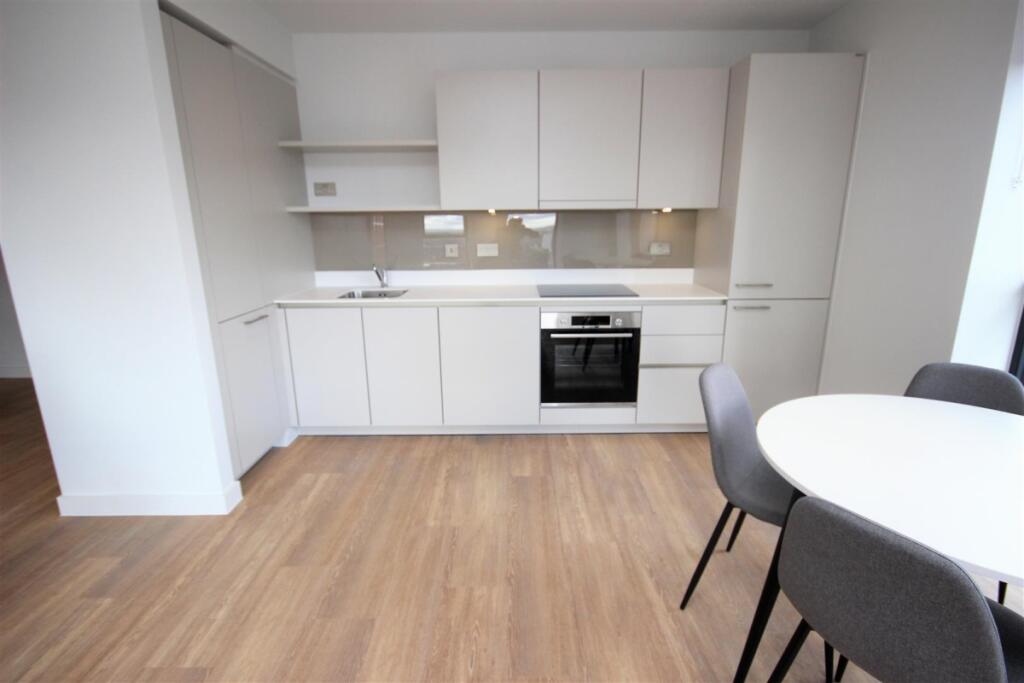 Apartment in Manchester - View 4