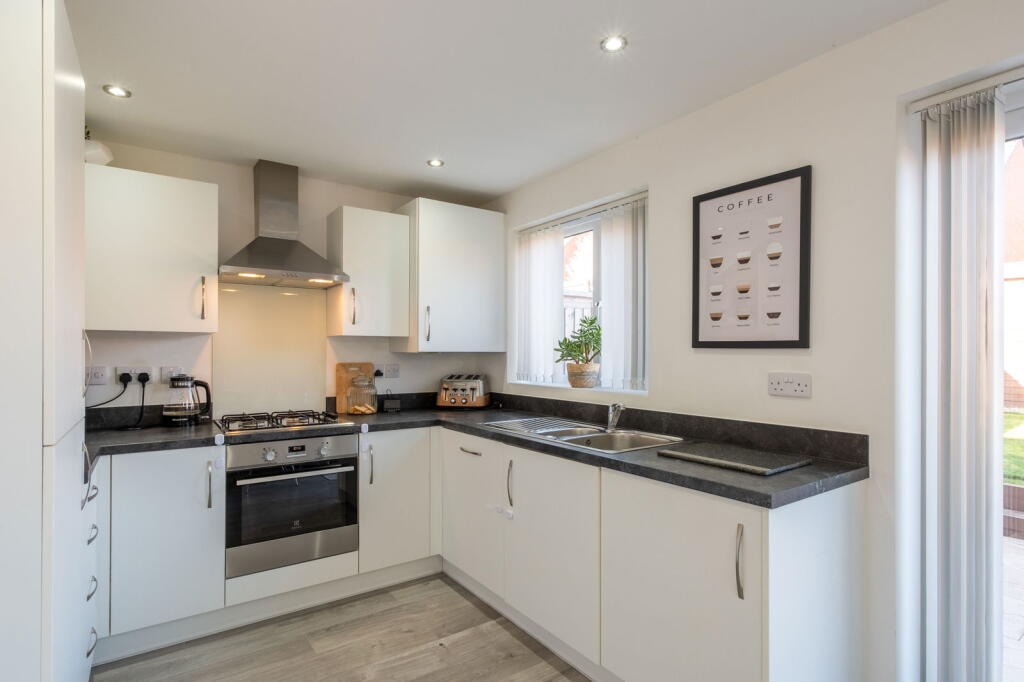 Badger Close, East Leake photo 2