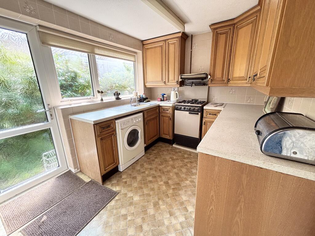 House in Chichester, Selsey - More