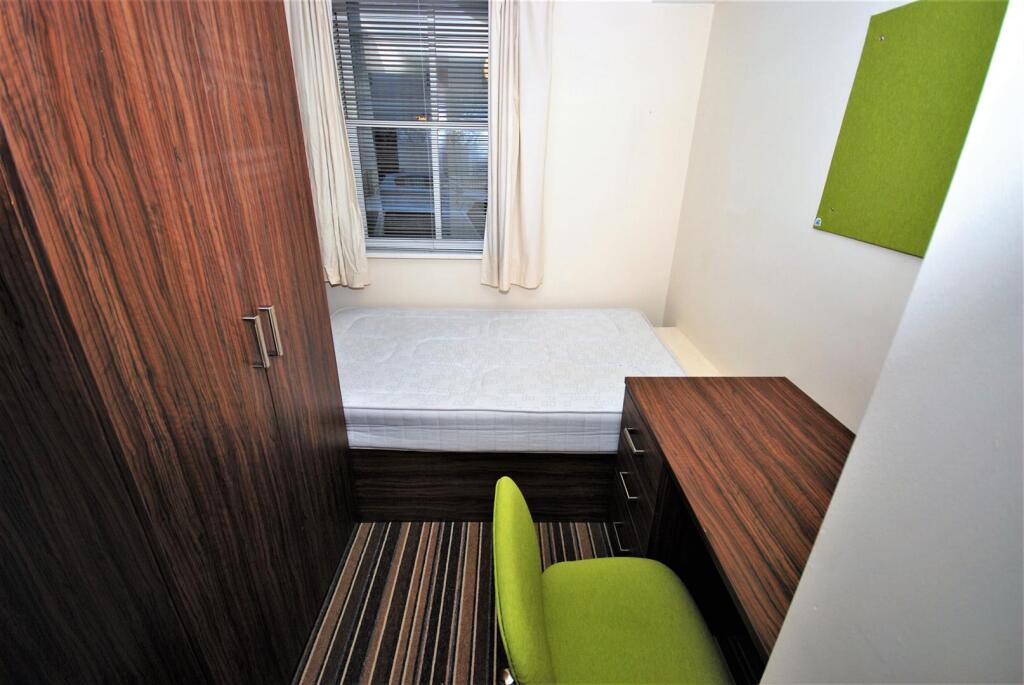 1 bedroom private hall for rent