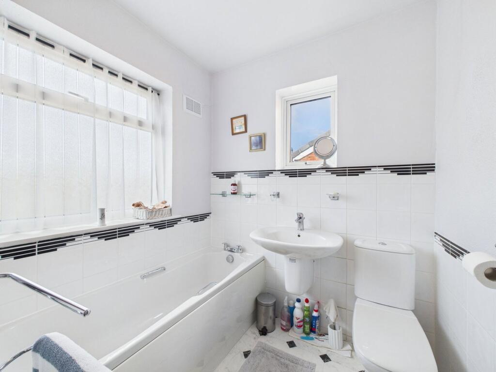 Heskin Lane, Ormskirk, L39 photo 4