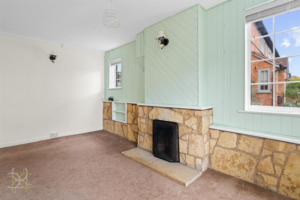 House in Worcester - View 4