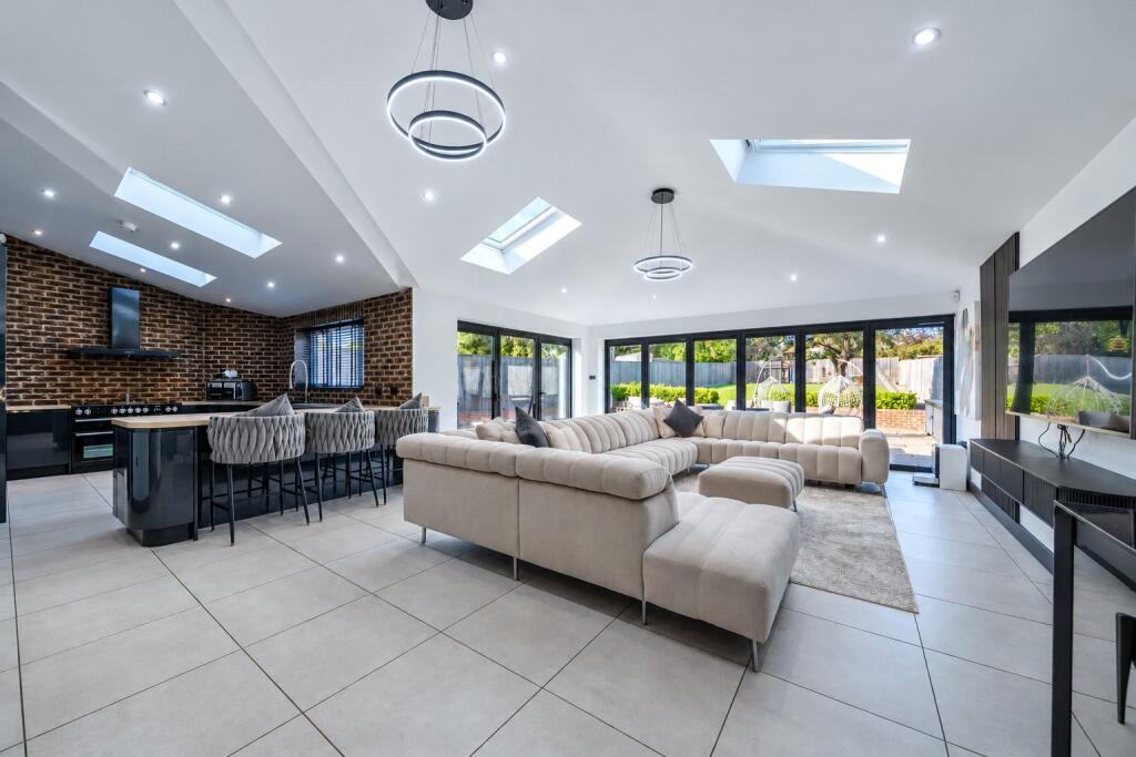 House in Wakefield, Lupset - View 4