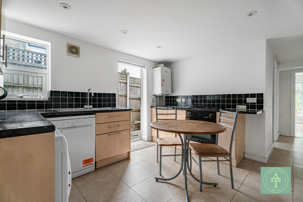 Apartment in London - View 5