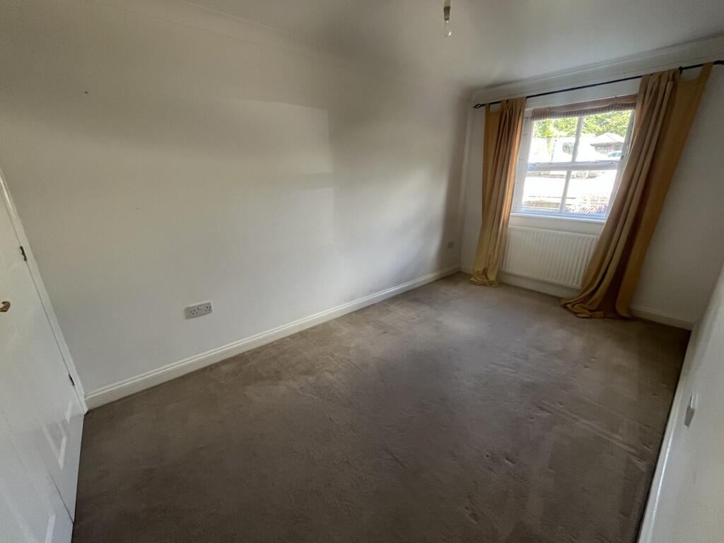 Apartment in Hungerford, Eddington - More