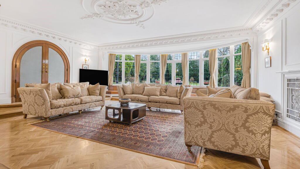 Main image of property: Knighton Road, Sutton Coldfield, B74 4NX