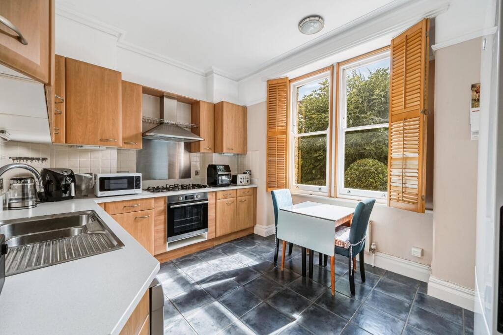 Apartment in London - View 4