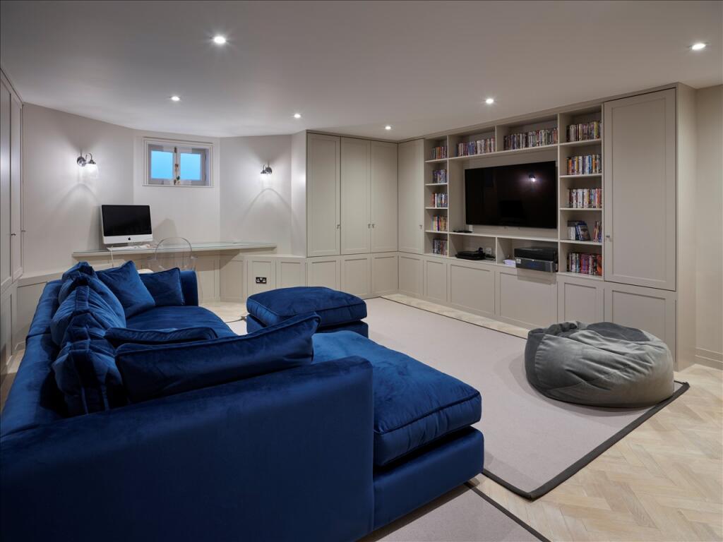 House in London - View 5