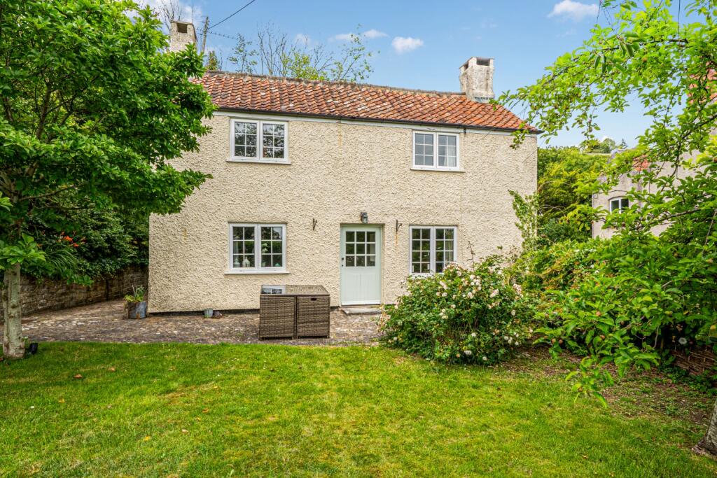 3-bed detached on Moorlinch, Nr Glastonbury, £575,000