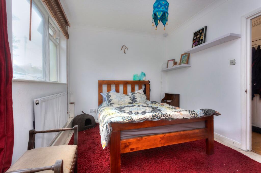 Apartment in Hove, Brunswick - View 5