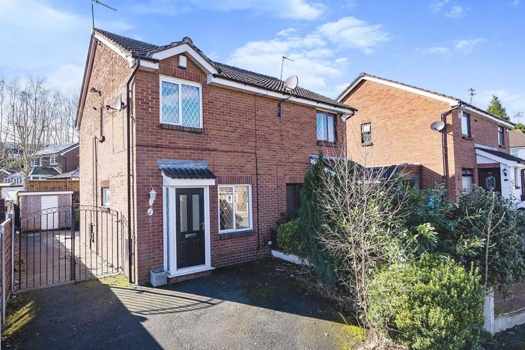 2-bed semi-detached on Pendlecroft Avenue, Pendlebury, Swinton, Manchester, M27, £230,000
