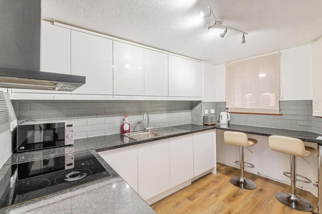 Main image of property: Queensgate Centre, Orsett Road, Grays, Essex, RM17