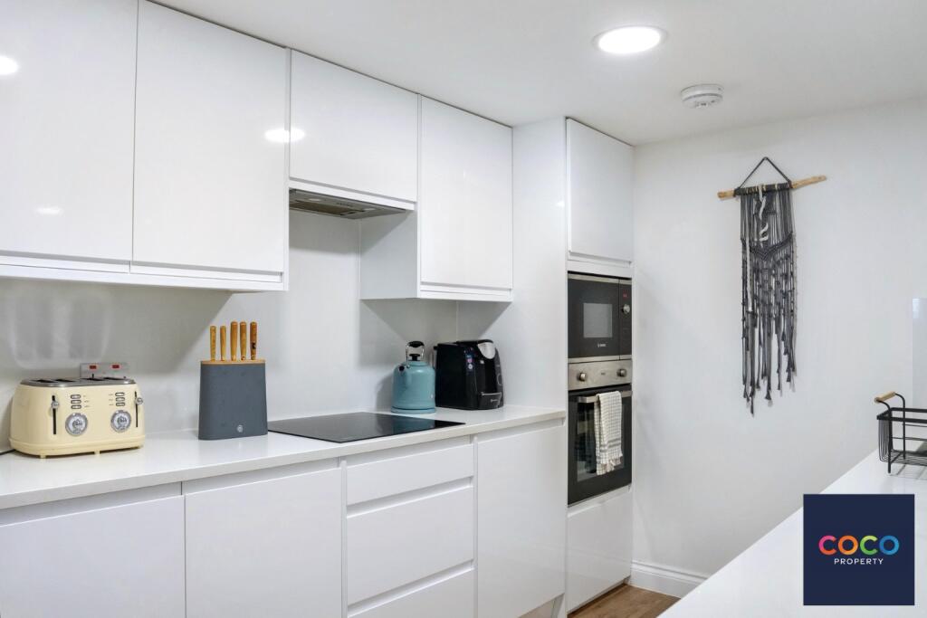 House in Dorchester, Portland - More