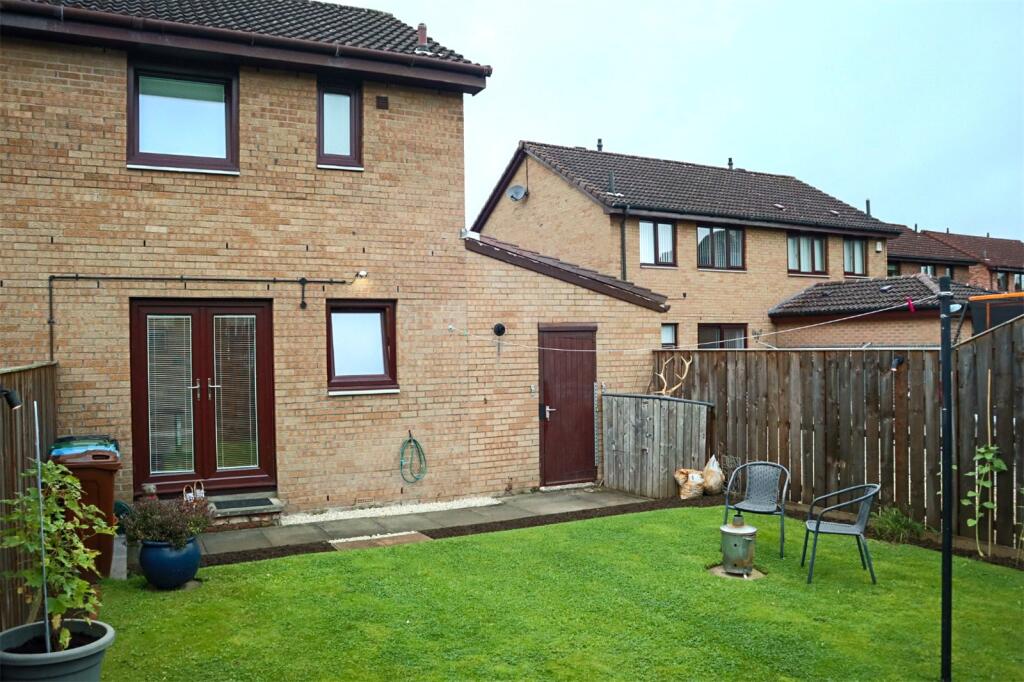 House in Motherwell, North Lanarkshire - More