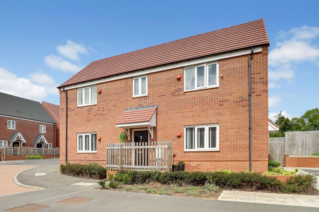 Main image of property: Nicholson Close, Redhill, NG5