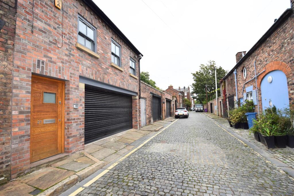 2-bed house on Back Canning Street, Liverpool, £340,000