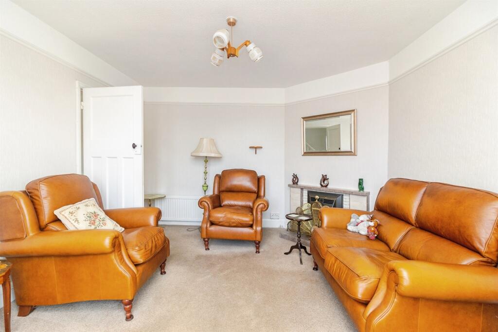 House in Flitwick, Central Bedfordshire - View 4