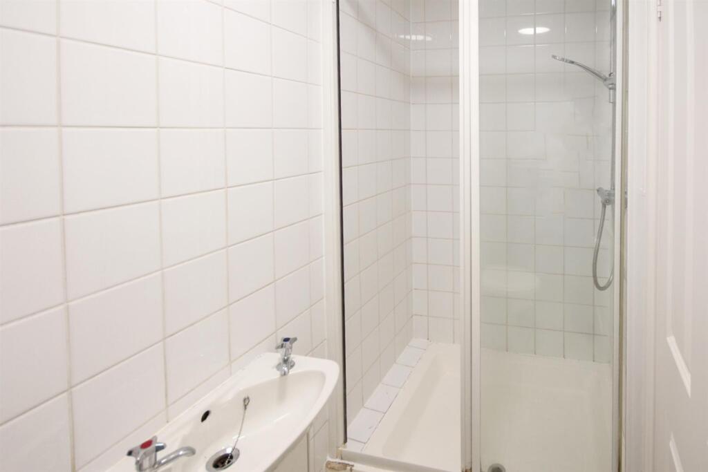 Apartment in Brighton - View 5
