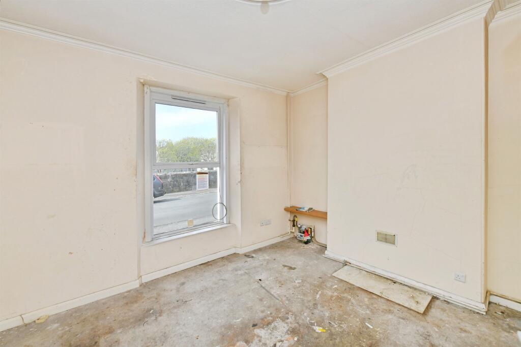 Apartment in Plymouth, Pennycomequick - View 3