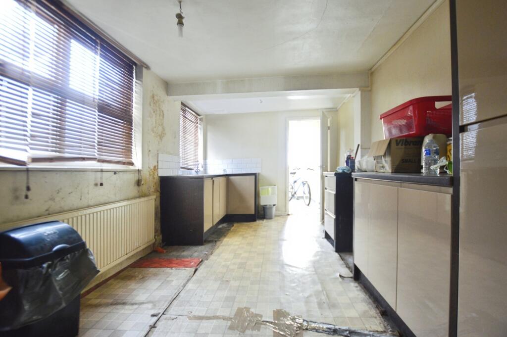 House in London - View 5