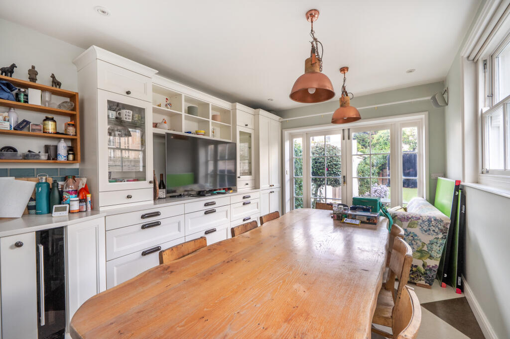 House in Hove, Brighton and Hove - View 4