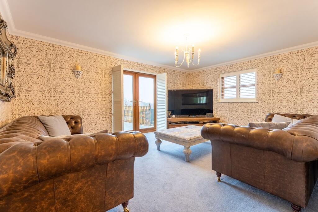House in Llandrindod Wells - More