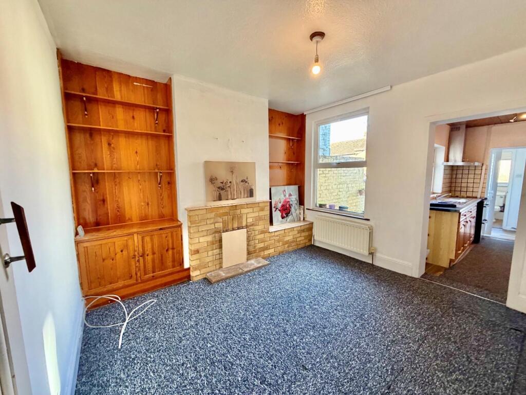 Baker Street, Semilong, Northampton NN2 - View 3