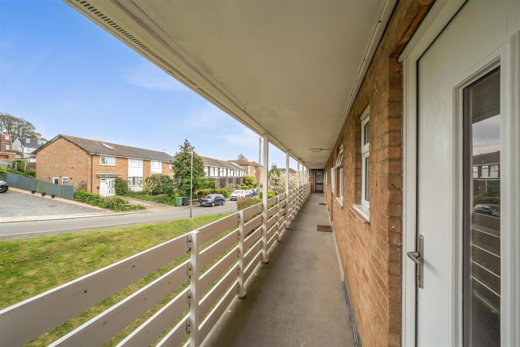 Main image of property: Windlesham Close, Portslade