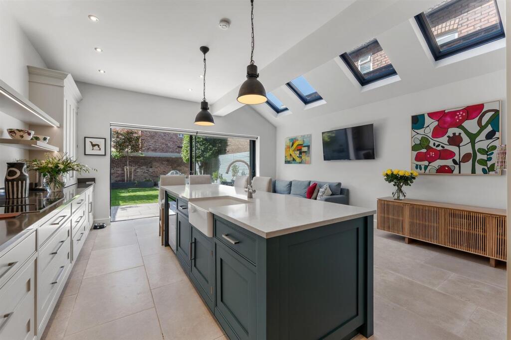 Trafford Road, Alderley Edge, SK9 photo 3