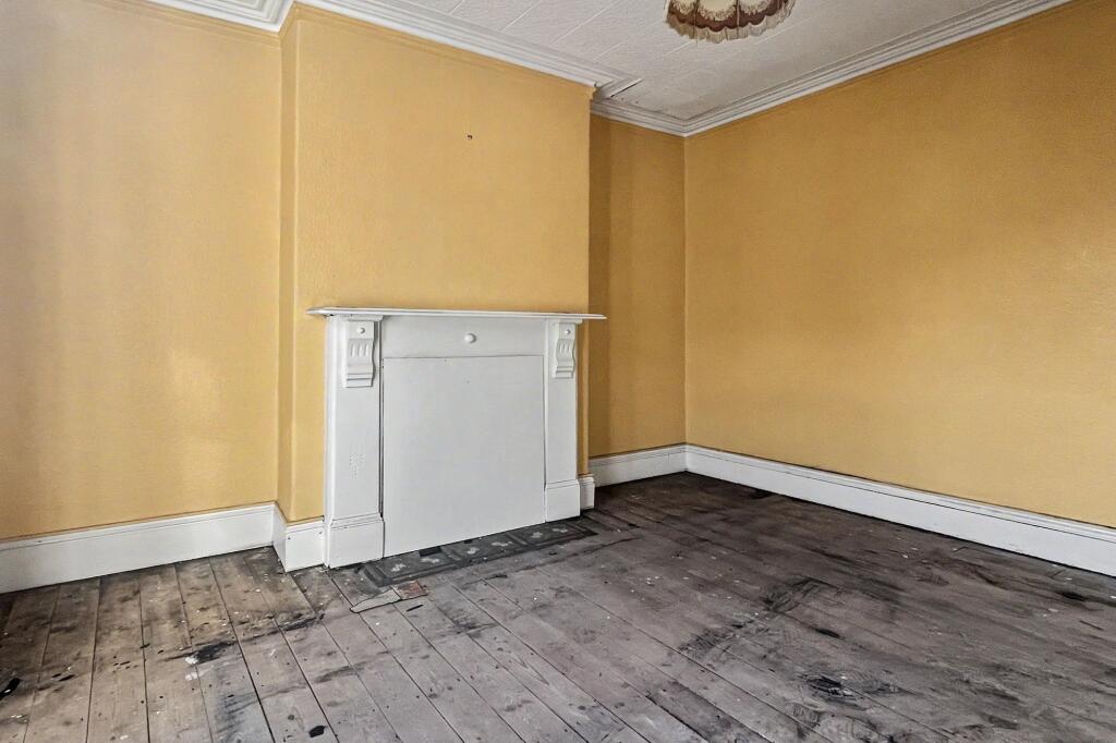 Apartment in Newcastle upon Tyne - View 4