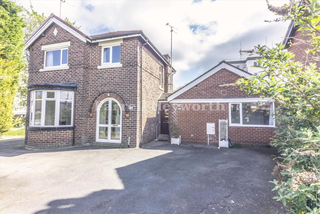 4-bed house on Preston Road, Chorley, £425,000