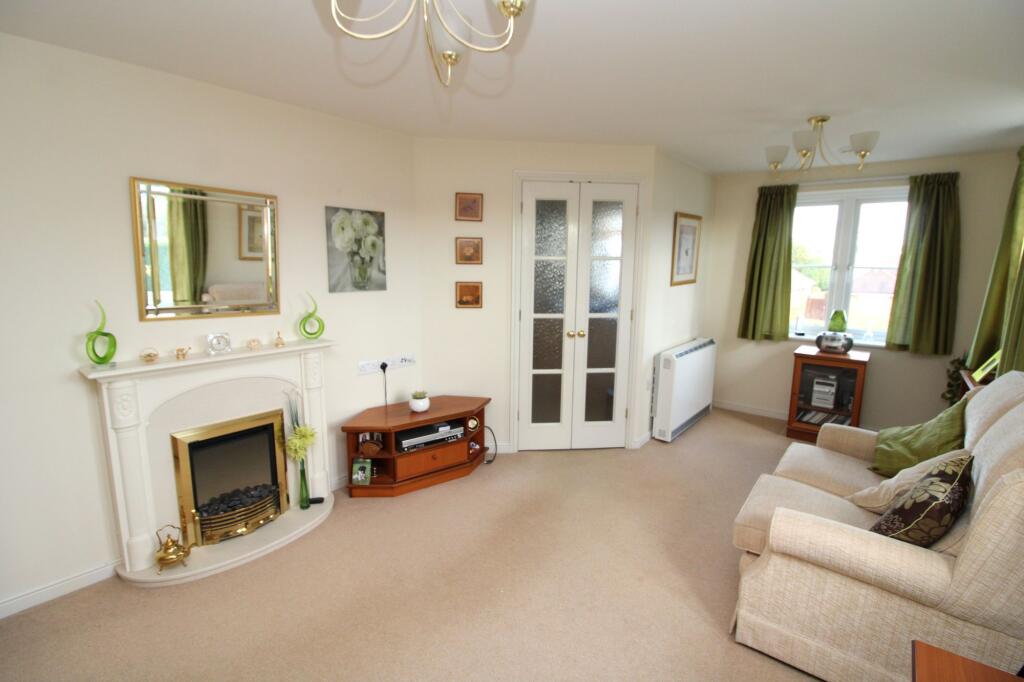 Apartment in Widmer End, Hazlemere - View 2