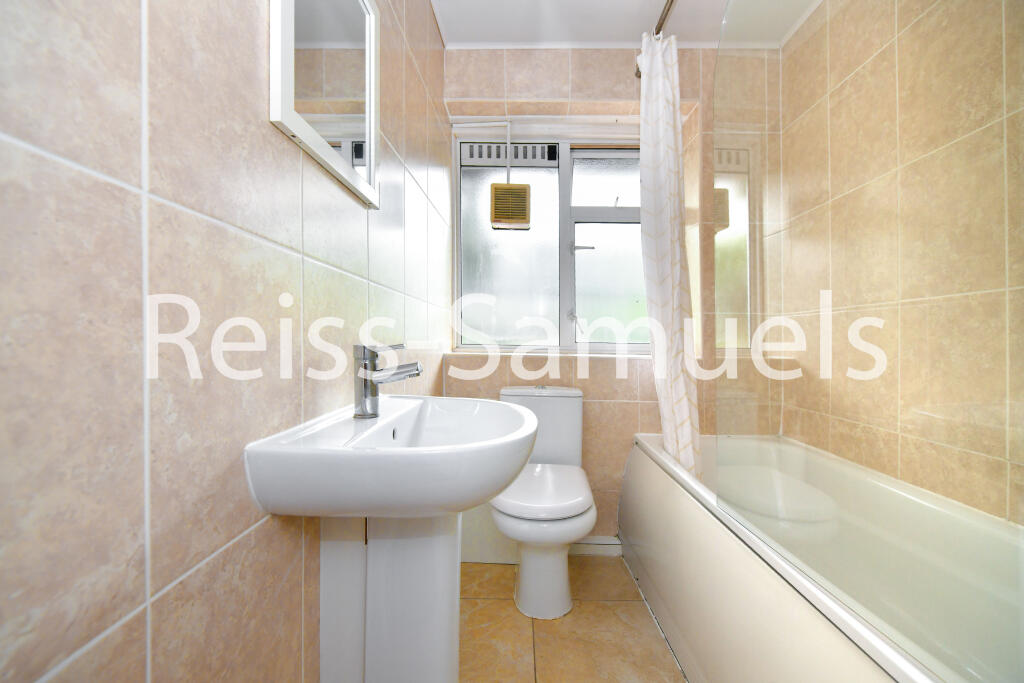 4 bedroom maisonette for rent